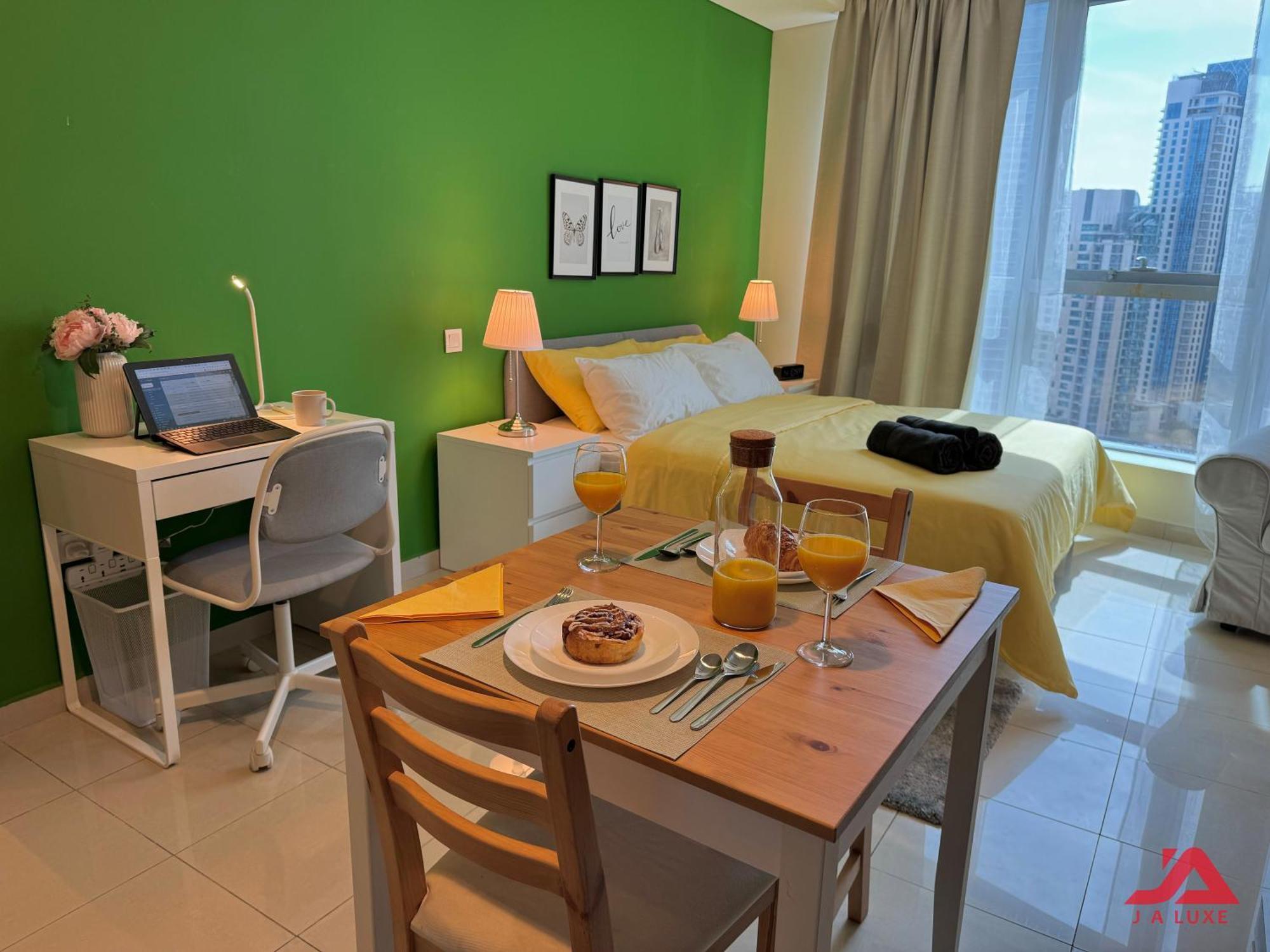Elegant Marina & Sea View Studio In Bay Central Tower, Marina With Modern Gym & Pool, Steps To Jbr Beach & Metro Dubai